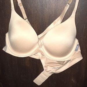No Show nude bra